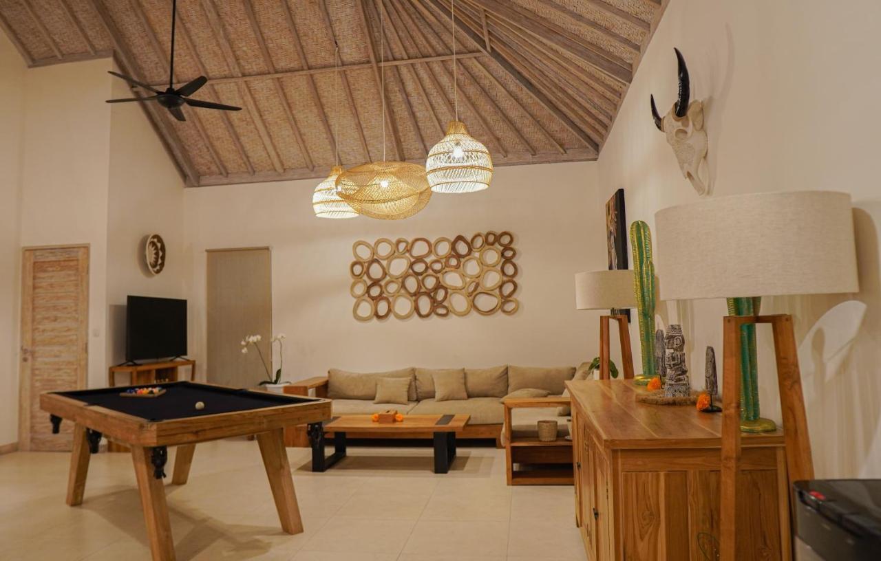 Villa White Karma Seminyak  Bagian luar foto