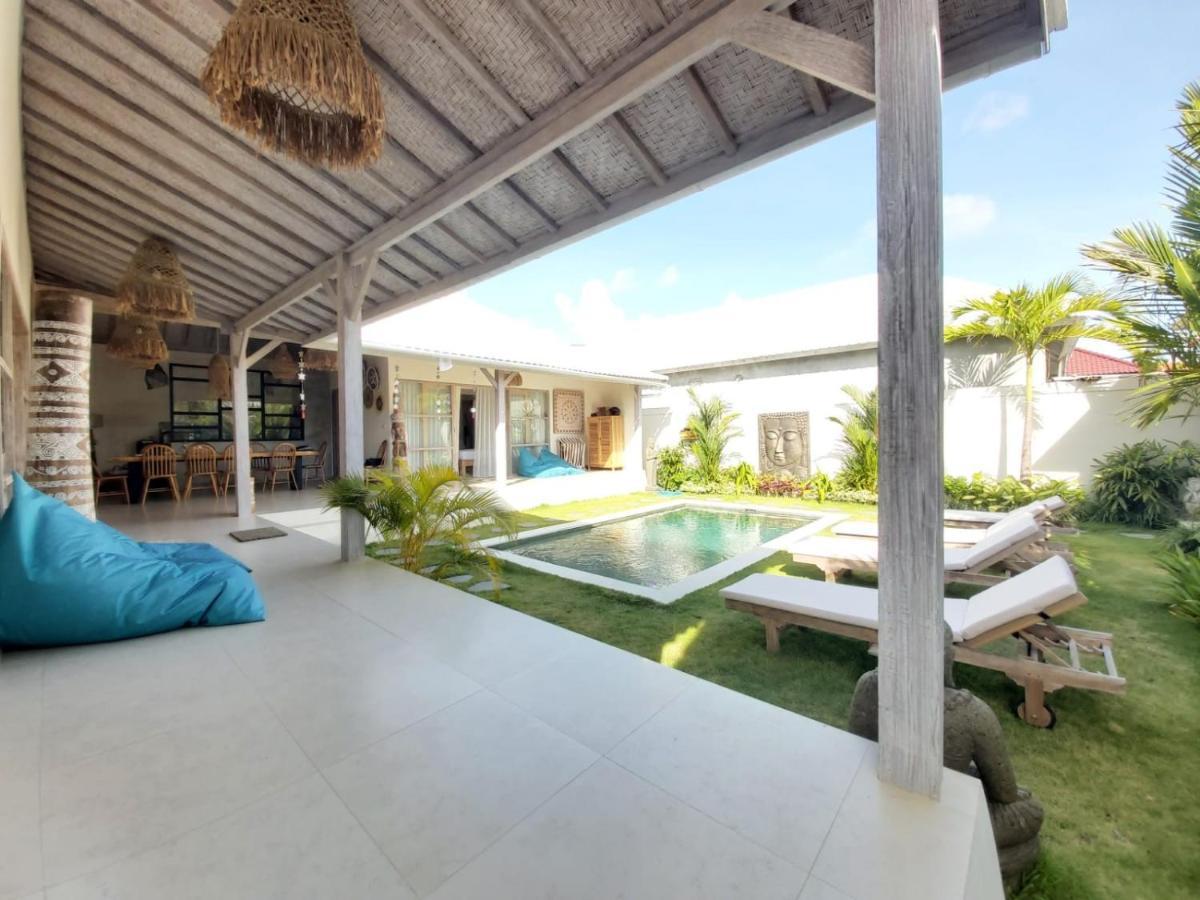 Villa White Karma Seminyak  Bagian luar foto