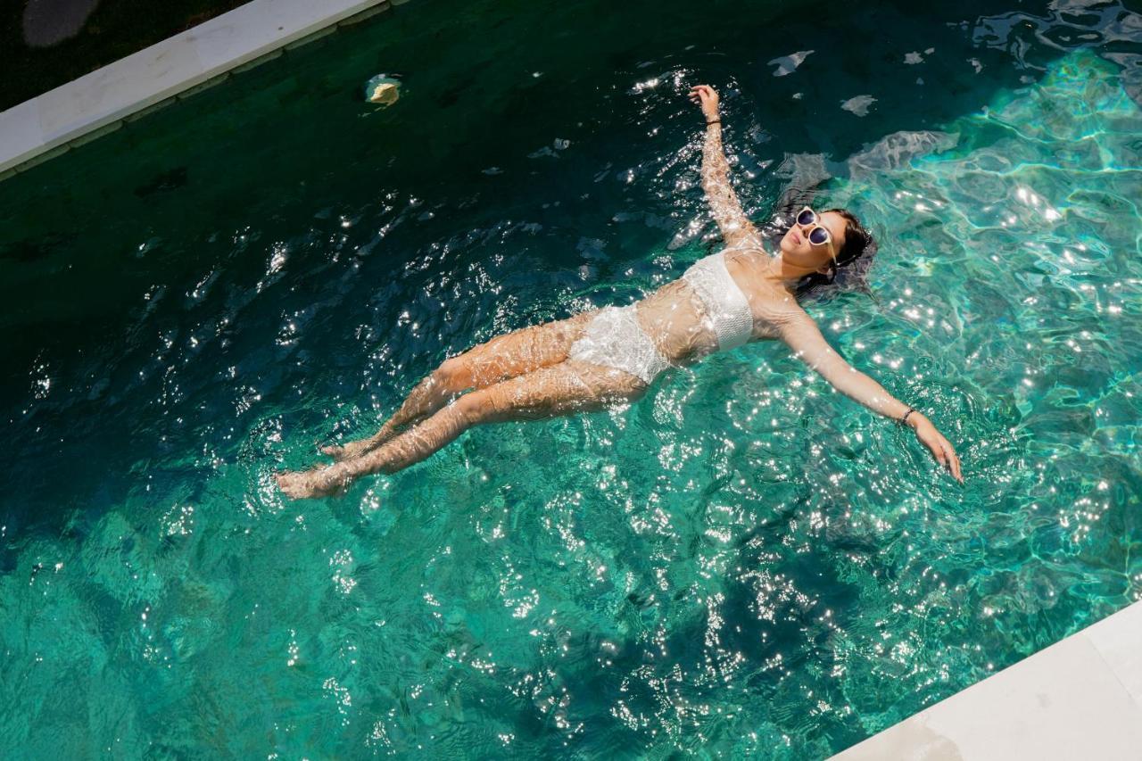 Villa White Karma Seminyak  Bagian luar foto